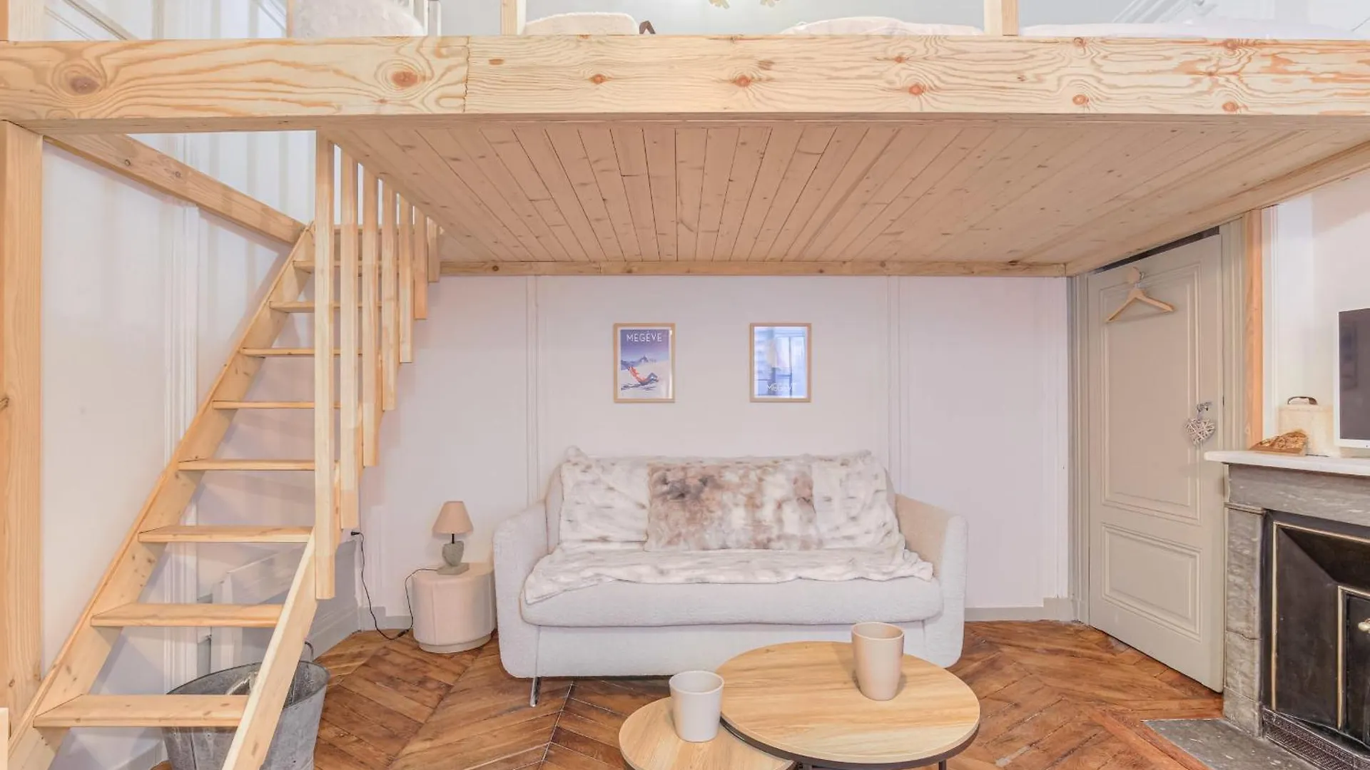 דירות ליון Duplex De Caractere A Cordeliers